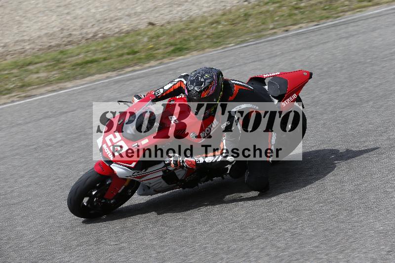 /10 20.04.2026  Pluess Moto Sport ADR/Einsteiger/28